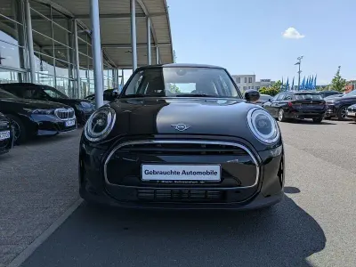 Gebraucht Mini Cooper 136 PS (100 kW) 2023 Schwarz Kleinwagen
