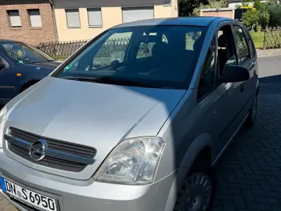 Gebraucht Opel Meriva 100 PS (73 kW) 2004 Silber Van / Kleinbus