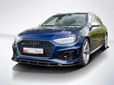 Gebraucht Audi RS4 Ambiente 450 PS (330 kW) 2024 Navarrablau metallic Kombi
