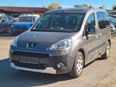 Usata Peugeot Partner Tepee Family 111 CV (81 kW) 2011 Grigio Monovolume