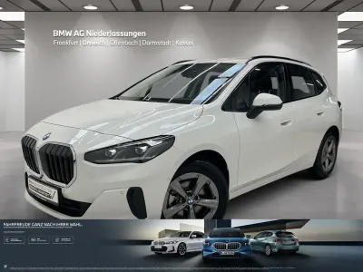 Gebraucht BMW 220 Active Tourer 156 PS (114 kW) 2025 Weiß Van / Kleinbus