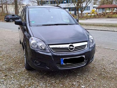 Gebraucht Opel Zafira Family 140 PS (102 kW) 2014 Schwarz Van / Kleinbus