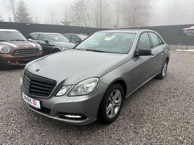 Gebraucht Mercedes E250 204 PS (150 kW) 2010 Grau Limousine
