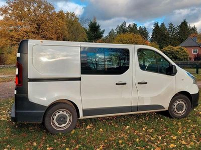 Second-hand Renault Trafic 145 CP (106 kW) 2021 Alb Monovolum