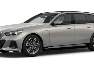 Gebraucht BMW 550e Comfort Edition 489 PS (359 kW) 2026 Grau Kombi
