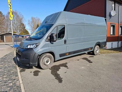Gebraucht Peugeot Boxer 179 PS (131 kW) 2024 Grau Van