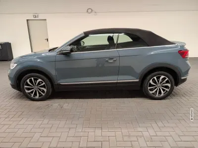 Gebraucht VW T-Roc Cabriolet Style 150 PS (110 kW) 2022 Blau metallic Cabrio
