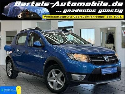 Gebraucht Dacia Sandero Prestige 90 PS (66 kW) 2015 Blau sky Limousine