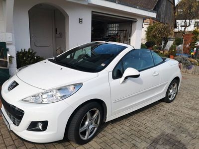 gebraucht Peugeot 207 CC 8 fach bereift und 8 Fach Alufelgen