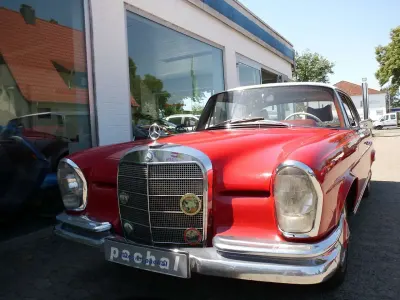 Gebraucht Mercedes W111 SE 120 PS (88 kW) 1963 Rotweiß Coupé