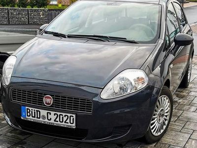 Gebraucht Fiat Grande Punto Active 77 PS (56 kW) 2009 Grau Kleinwagen