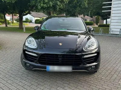 Gebraucht Porsche Cayenne Turbo 500 PS (367 kW) 2011 Schwarz SUV