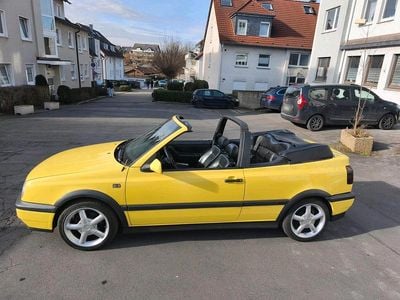 Gebraucht VW Golf Cabriolet Classicline 95 PS (69 kW) 1994 Gelb Cabrio