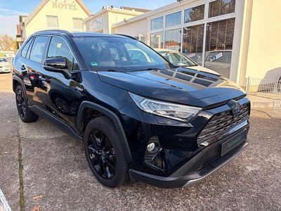 Schwarz Gebraucht 2021 Toyota RAV4 Hybrid Lounge SUV | 32.399 € (Etwas zu teuer)