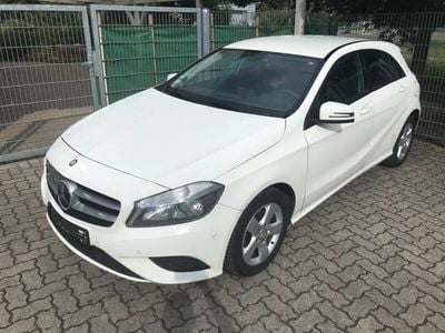 Gebraucht Mercedes A200 AMG line 136 PS (100 kW) 2012 Weiß Limousine