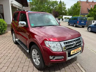 Gebraucht Mitsubishi Pajero Top 190 PS (139 kW) 2018 Rot SUV