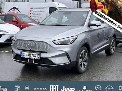 Begagnad MG ZS Comfort 105 kW (143 HK) 2021 Silver Sedan