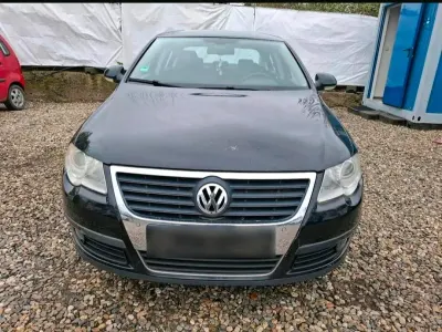 Second-hand VW Passat 115 CP (84 kW) 2006 Maro Berlinǎ