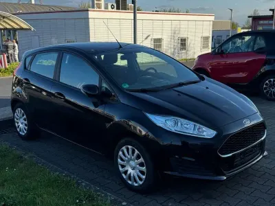 Usado Ford Fiesta ST-Line 101 HP (74 kW) 2016 Preto Citadino