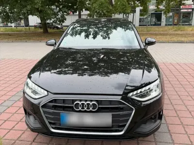 Gebraucht Audi A4 136 PS (100 kW) 2021 Schwarz Kombi