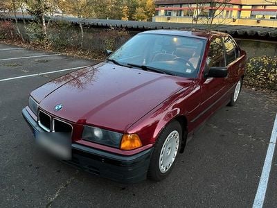 Gebraucht BMW 316 99 PS (72 kW) 1991 Rot Limousine