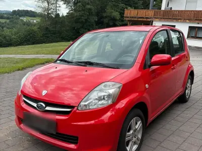 Gebraucht Subaru Justy 91 PS (66 kW) 2010 Rot Kleinwagen
