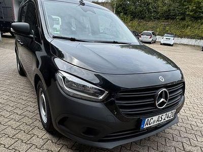 Gebraucht Mercedes Citan 110 95 PS (69 kW) 2025 Schwarz Kombi