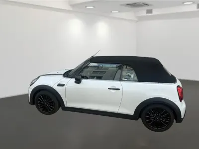 Gebraucht Mini Cooper Cabriolet Classic 136 PS (100 kW) 2024 Weiß Cabrio