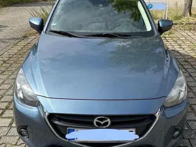 Gebraucht Mazda 2 Nakama 90 PS (66 kW) 2016 Blau Limousine