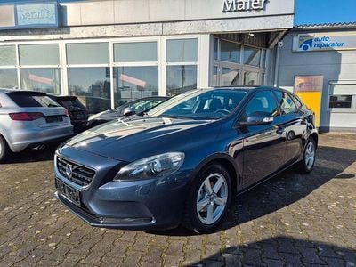Gebraucht Volvo V40 114 PS (83 kW) 2013 Blau Limousine