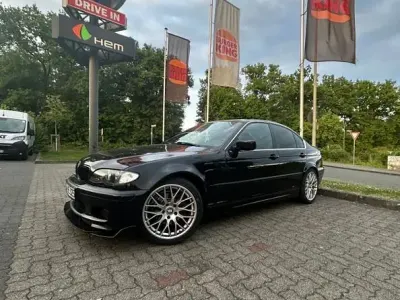 Gebraucht BMW 325 M Sport 193 PS (141 kW) 2003 Schwarz Limousine