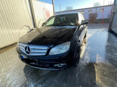 Gebraucht Mercedes 220 170 PS (125 kW) 2010 Schwarz Limousine