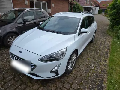 Gebraucht Ford Focus Titanium 120 PS (88 kW) 2019 Weiß Kombi