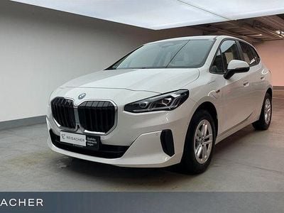 Alpinweiss Gebraucht 2022 BMW 225 Active Tourer Luxury Line Van / Kleinbus | 25.999 € (Superpreis)