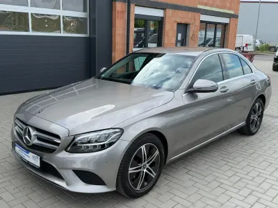 Gebraucht Mercedes C180 Avantgarde 156 PS (114 kW) 2021 Silber Limousine