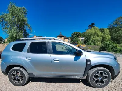 Gebraucht Dacia Duster Celebration 131 PS (96 kW) 2021 Silber SUV