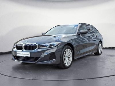 Grau Gebraucht 2022 BMW 320 Sport Line Kombi | 32.720 € (Fairer Preis)