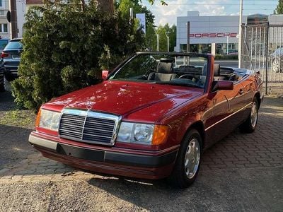 Gebraucht Mercedes E300 220 PS (161 kW) 1993 Rot Cabrio