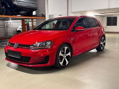 Gebraucht VW Golf VII GTI 220 PS (161 kW) 2016 Tornadorot Limousine