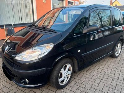 Peugeot 1007