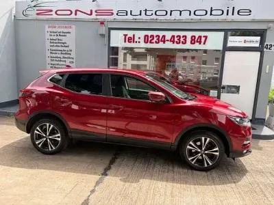 Gebraucht Nissan Qashqai N-Connecta 140 PS (102 kW) 2019 Rot SUV