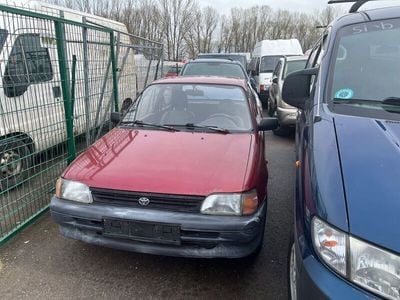 Gebraucht Toyota Starlet XLi 75 PS (55 kW) 1995 Rot Kleinwagen