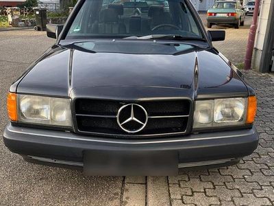 Gebraucht Mercedes 190 109 PS (80 kW) 1990 Schwarz Limousine