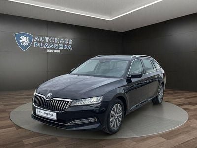 Gebraucht Skoda Superb Style 190 PS (139 kW) 2021 Schwarzmagic perleffekt Kombi