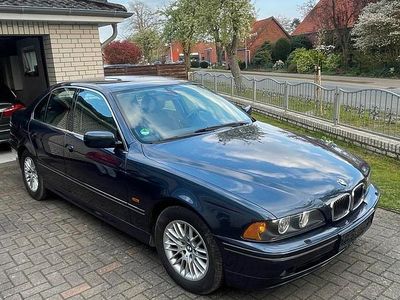 Second-hand BMW 535 245 CP (180 kW) 2002 Albastru Berlinǎ