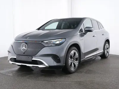 Używany Mercedes EQE300 Electric Art 180 kW (245 KM) 2025 Szary SUV