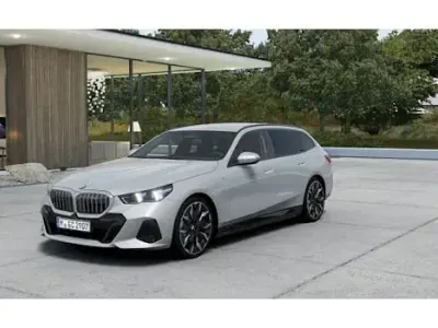 Gebraucht BMW 520 Comfort Edition 197 PS (144 kW) 2025 Grau Kombi