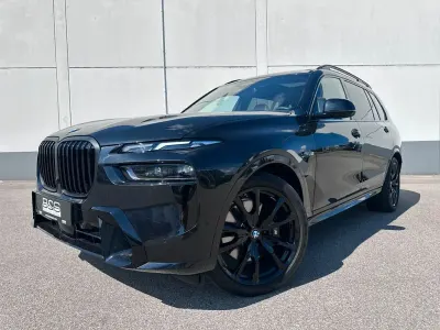 Gebraucht BMW X7 M Sport 352 PS (258 kW) 2025 Black sapphire metallic SUV