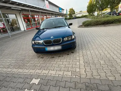 Gebraucht BMW 318 143 PS (105 kW) 2001 Blau Limousine