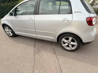 Gebraucht VW Golf V 105 PS (77 kW) 2006 Silber Kleinwagen